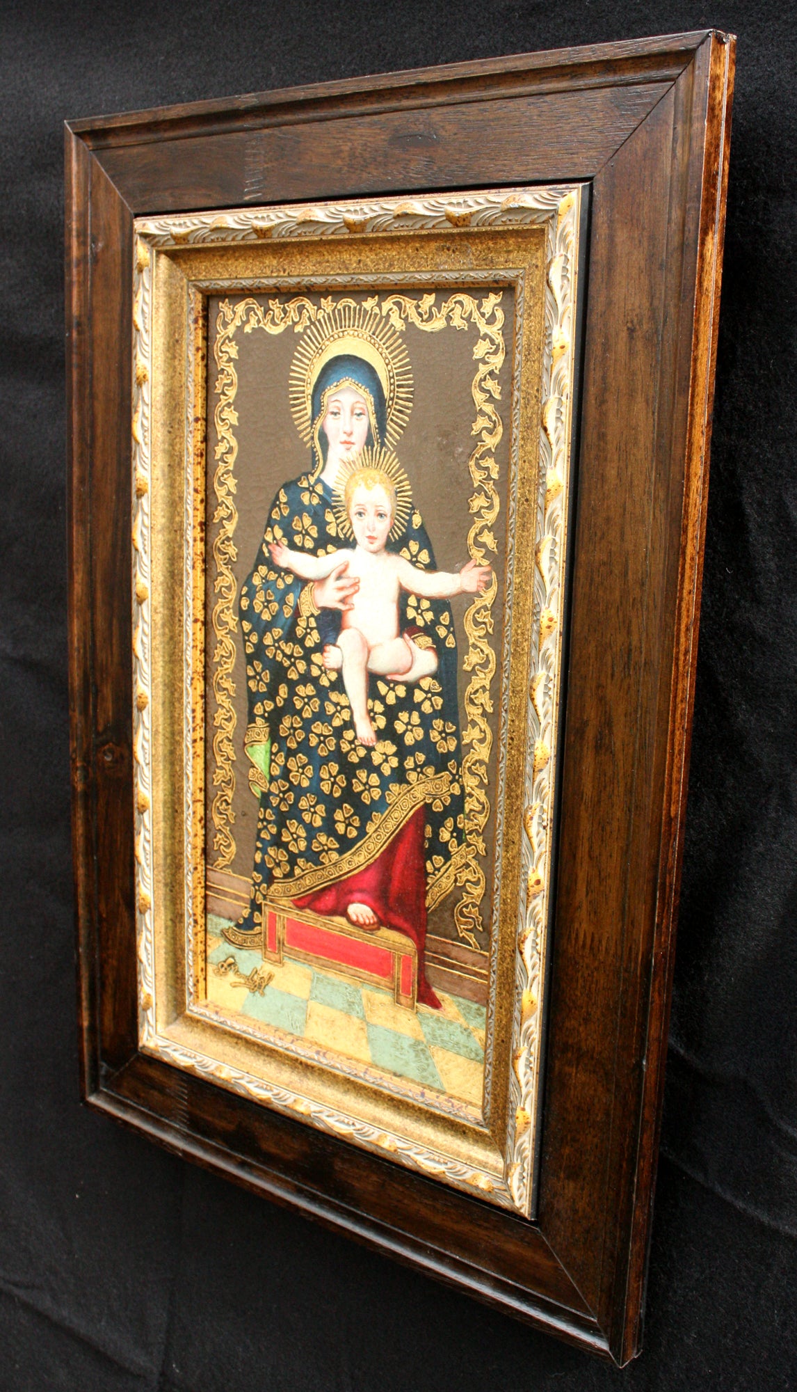 Virgin of the Throne, Mary and Jesus